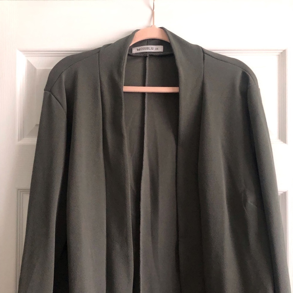 DoublJu gray long open blazer in size 2X - Picture 2 of 9